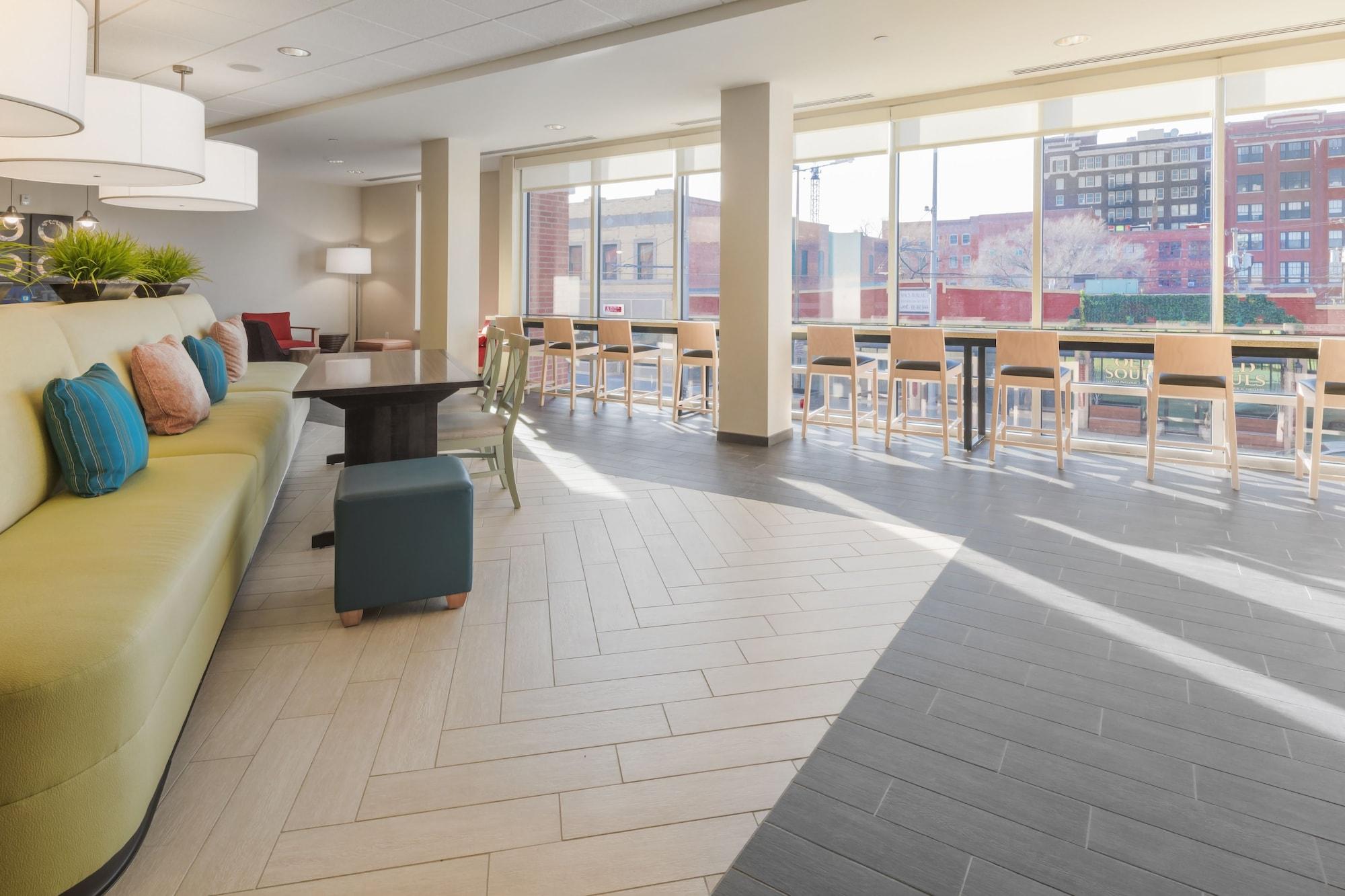 Home2 Suites Kansas City Downtown Екстериор снимка