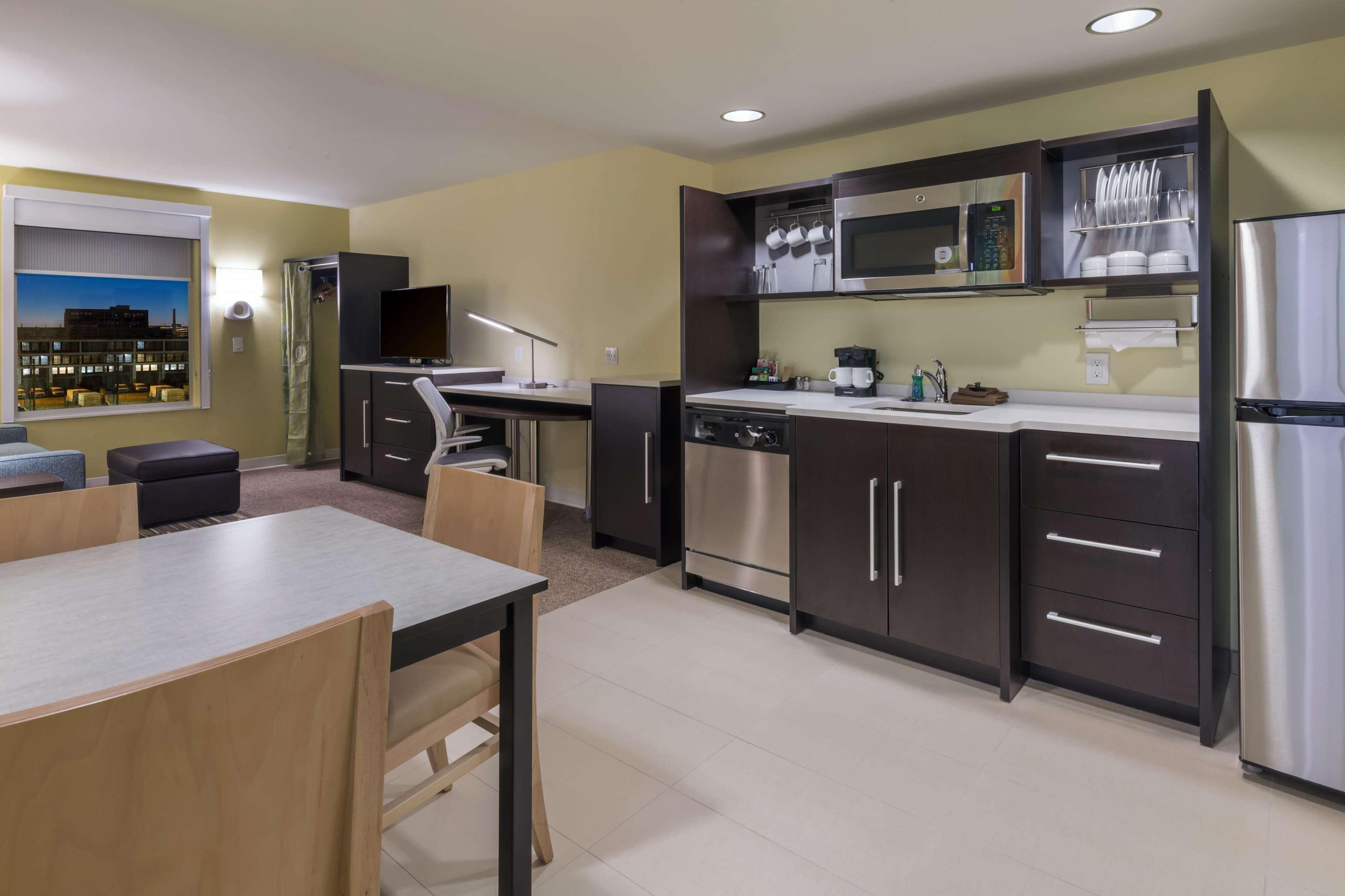 Home2 Suites Kansas City Downtown Екстериор снимка