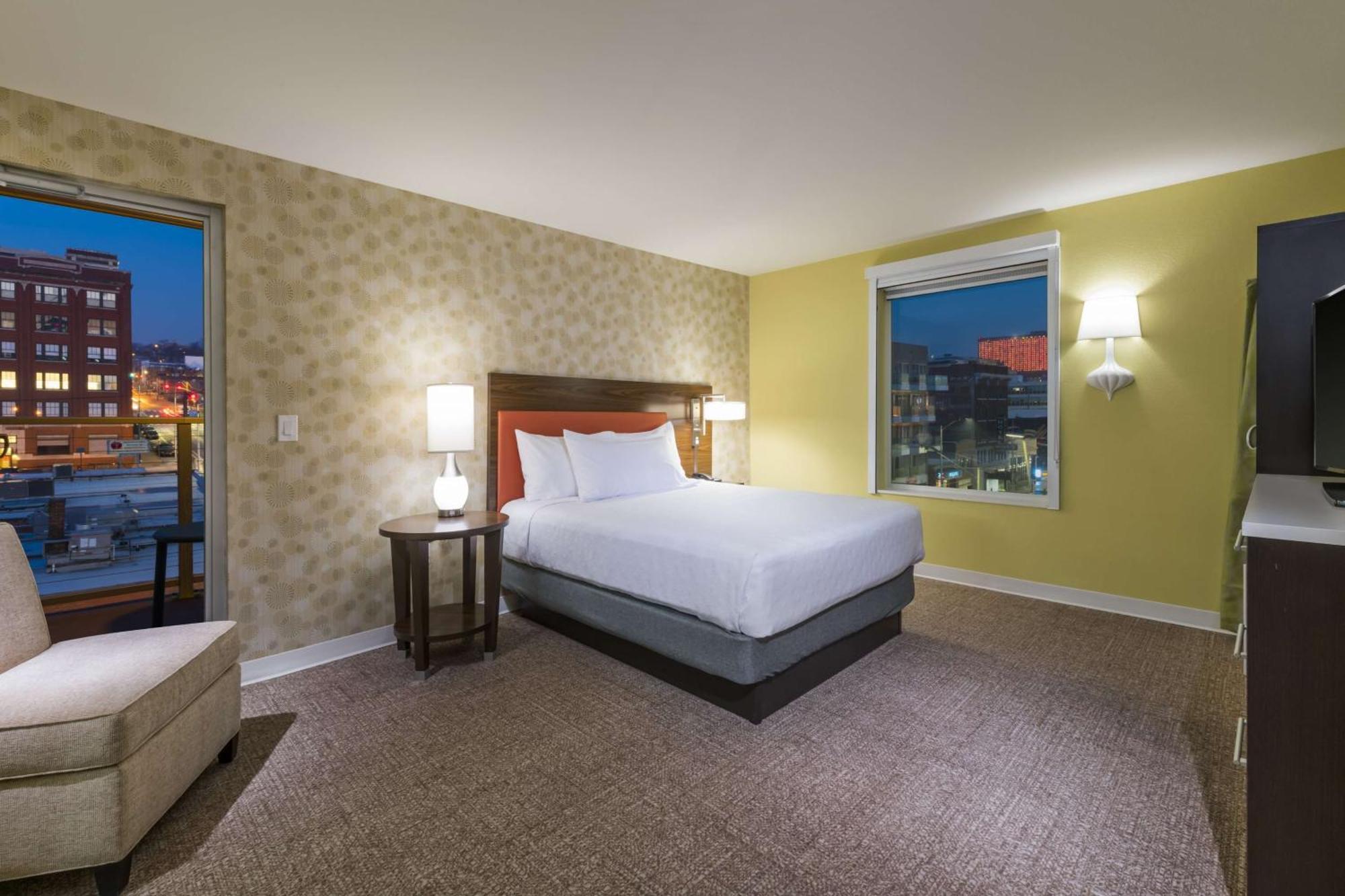 Home2 Suites Kansas City Downtown Екстериор снимка