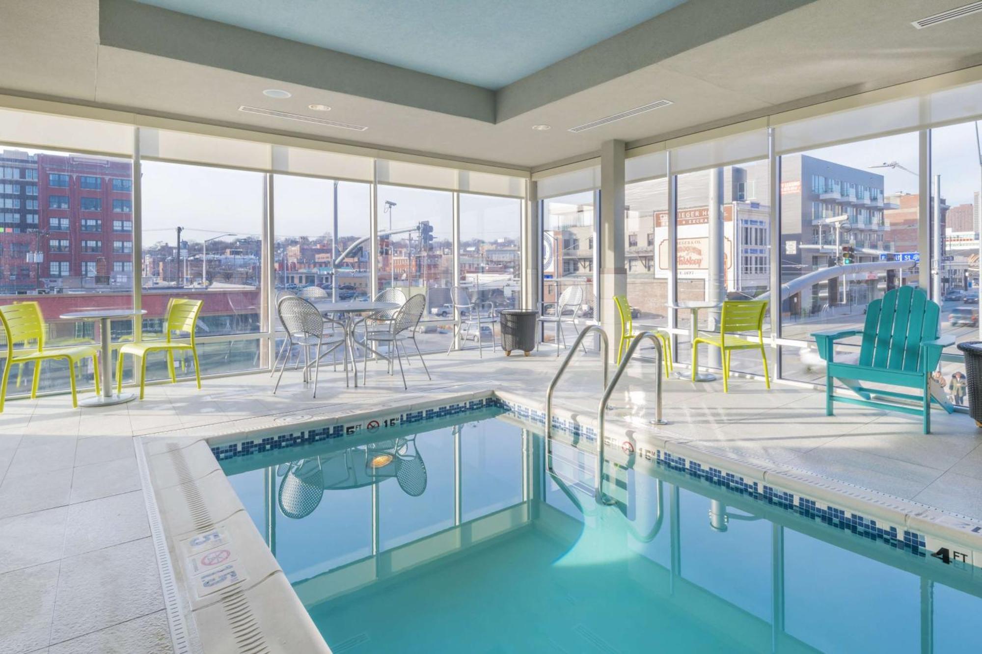 Home2 Suites Kansas City Downtown Екстериор снимка